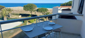 CAPITELLES - vue mer - piscine - front de mer
